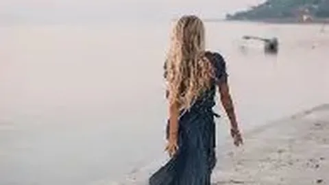 《新闻直播间》8月17日15：00集